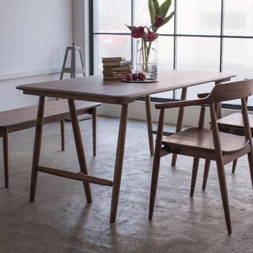 Ross ロス 軽快なイメージの6本脚と柔らかな天板のダイニングテーブル Interior Shop Nolsia Ross ロス 軽快なイメージの6本脚と柔らかな天板のダイニングテーブル Interior Shop Nolsia